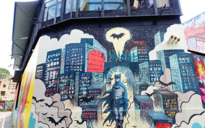 Homem-morcego volta ao Beco do Batman