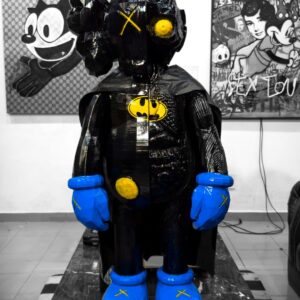 Richard - Escultura Kaws Batman