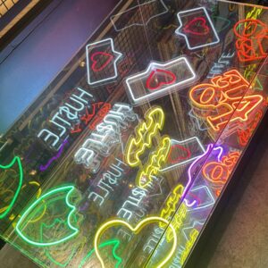 Richard -  Table Neon Batman Infinito